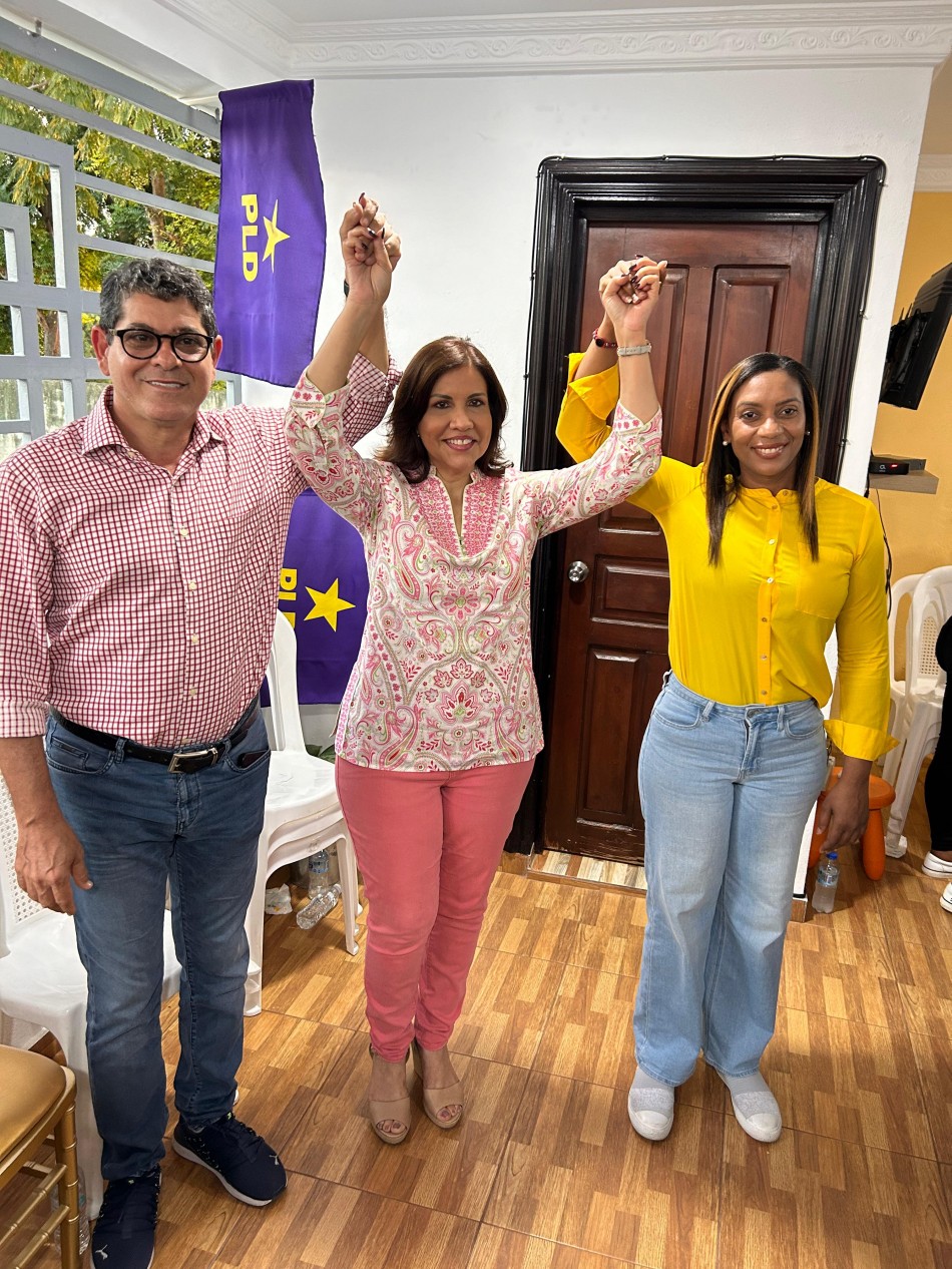 Margarita Cede&ntilde;o cierra campa&ntilde;a SDO y pide votar 2 por el PLD para que vuelva el progreso al municipio