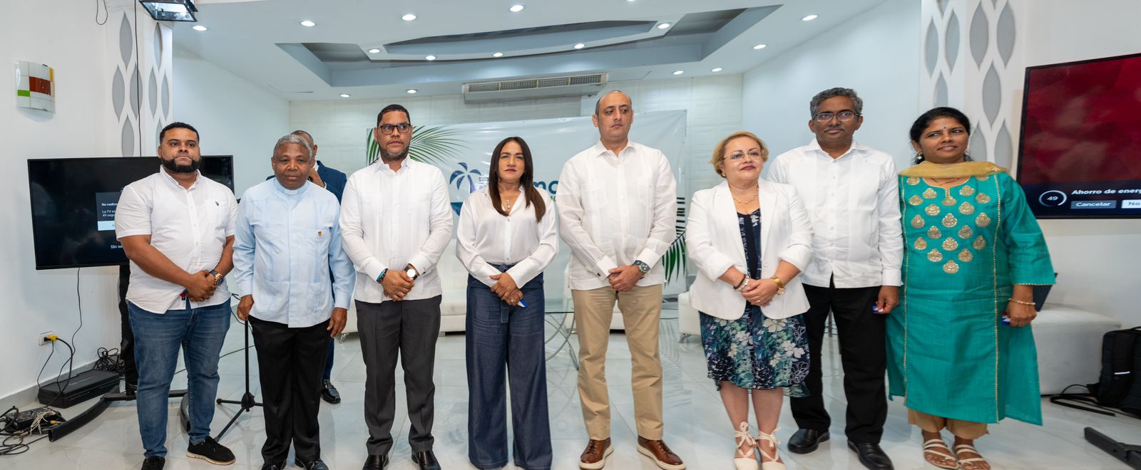 Concluye con rotundo &eacute;xito Expo Turismo y Atracciones 2024 en Barahona; tres embajadores se dieron cita 
