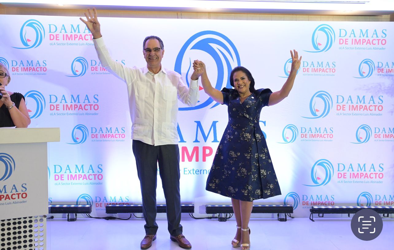 Lanzan movimiento Damas de Impacto en apoyo a la reelecci&oacute;n de Luis Abinader