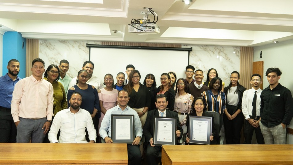 CAES Academy obtiene certificaciones ISO 9001:2015 y 21001:2018*  