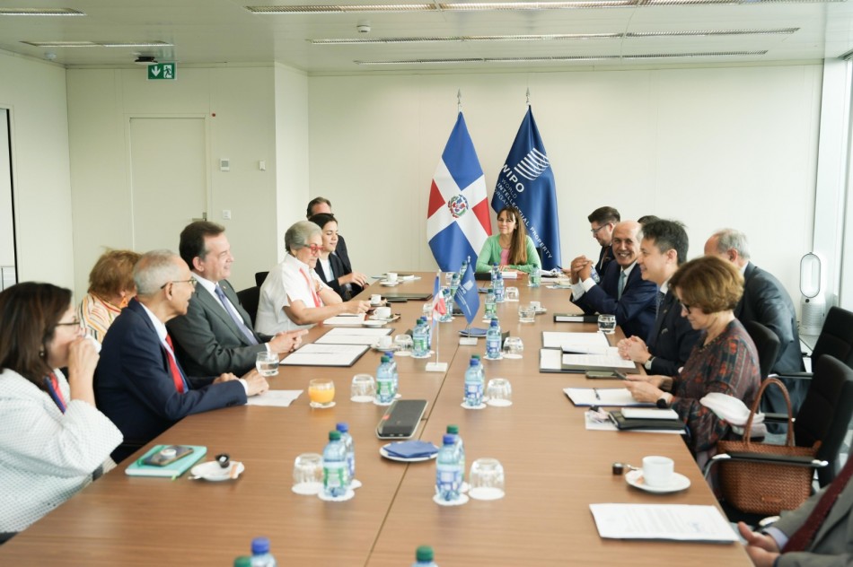 Ministro Bison&oacute; participa en la 65&ordf; Asamblea de la Organizaci&oacute;n Mundial de la Propiedad Intelectual (OMPI), en Ginebra.