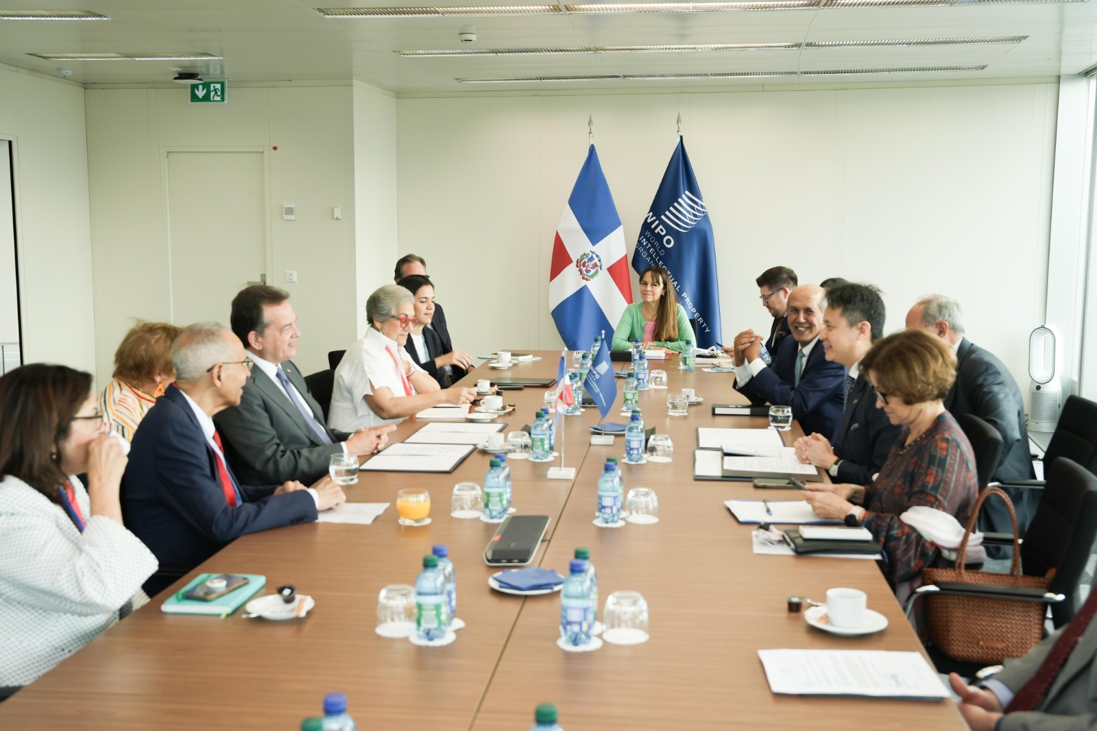 Ministro Bison&oacute; participa en la 65&ordf; Asamblea de la Organizaci&oacute;n Mundial de la Propiedad Intelectual (OMPI), en Ginebra.