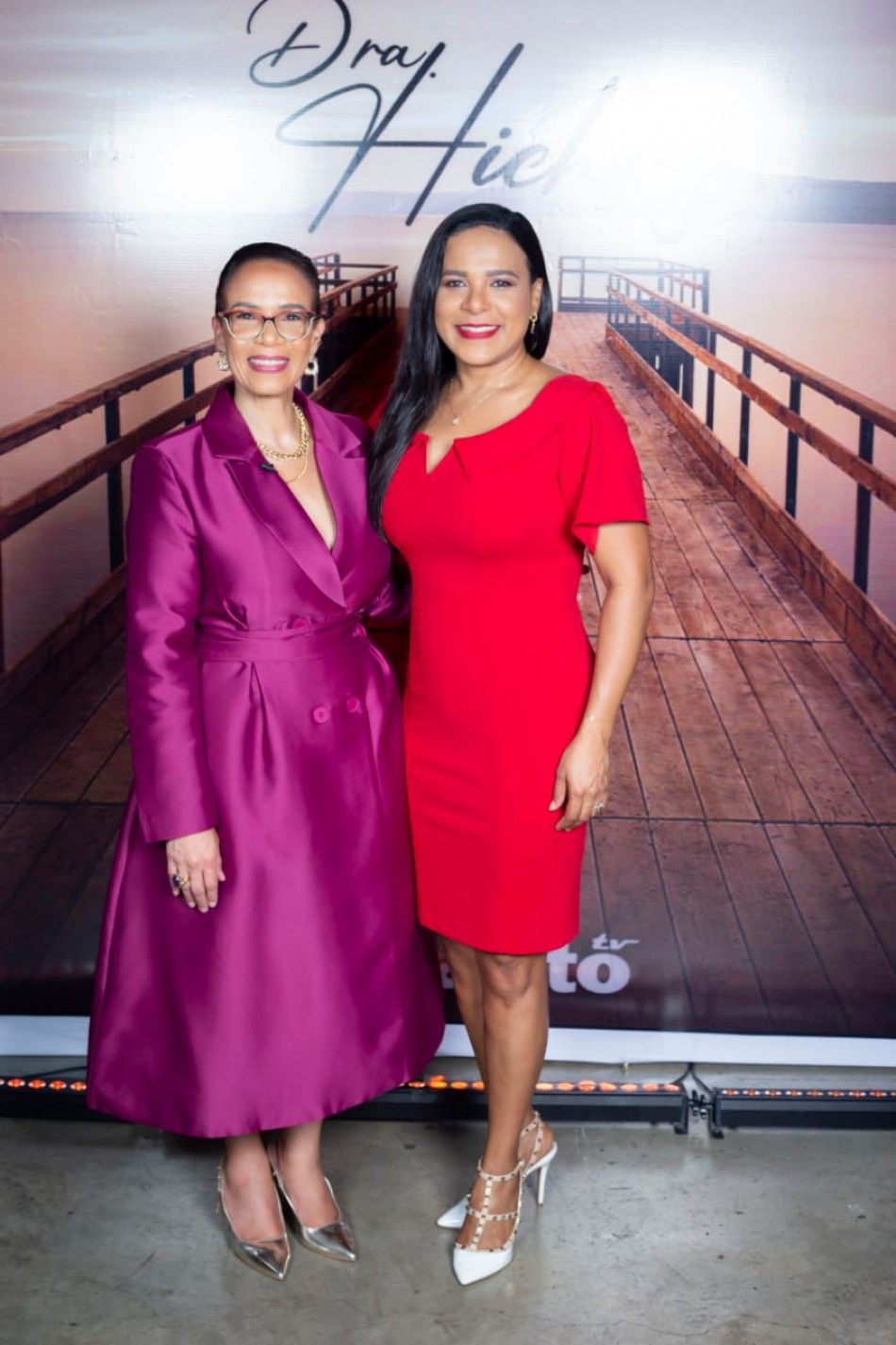 Presentan nuevo programa de televisión sobre salud mental “Dra. Hichez”