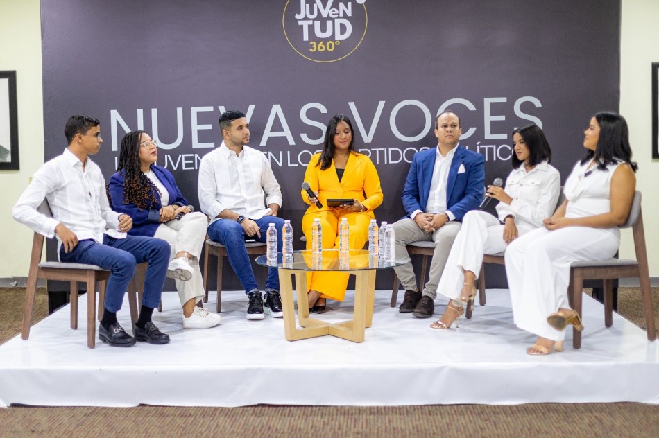 Celebran foro "Nuevas voces, la juventud en los partidos pol&iacute;ticos