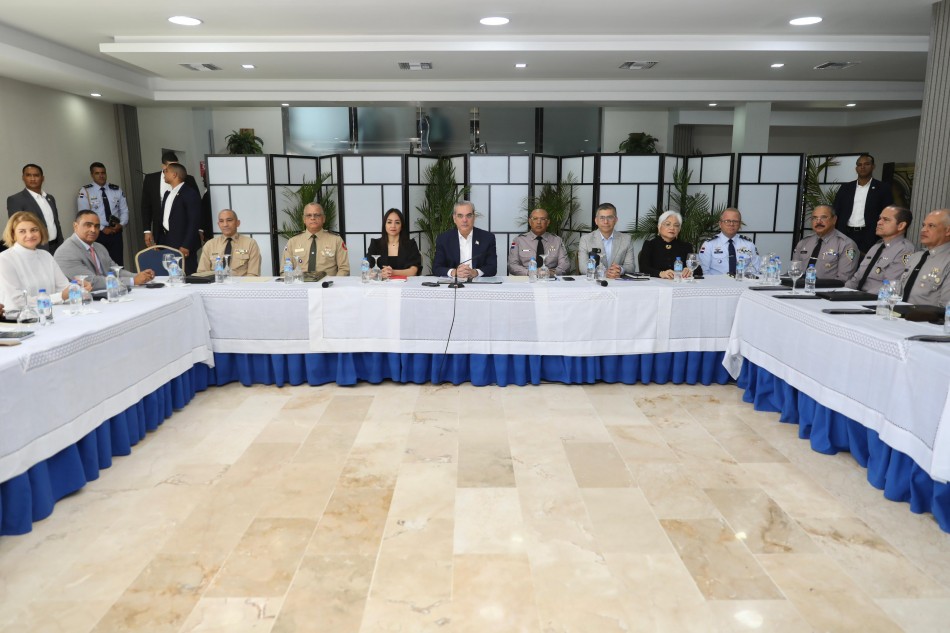 Presidente Abinader encabeza reunión de seguimiento al Plan de Seguridad Ciudadana