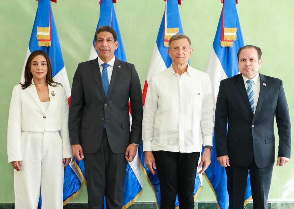 ADOEXPO y Mirex acuerdan promover exportaciones y fortalecer la econom&iacute;a nacional