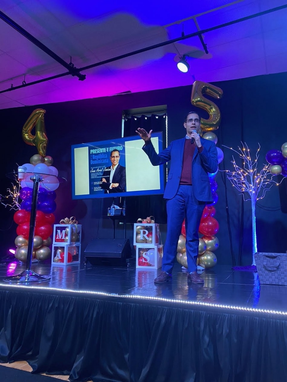 Juan Ariel Jim&eacute;nez propone en NY reestructurar recursos para potenciar la inversi&oacute;n