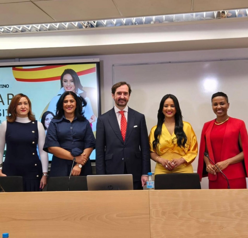 Yudith F&eacute;liz imparte conversatorio "Emigrar con prop&oacute;sito", dirigido a dominicanos en Madrid