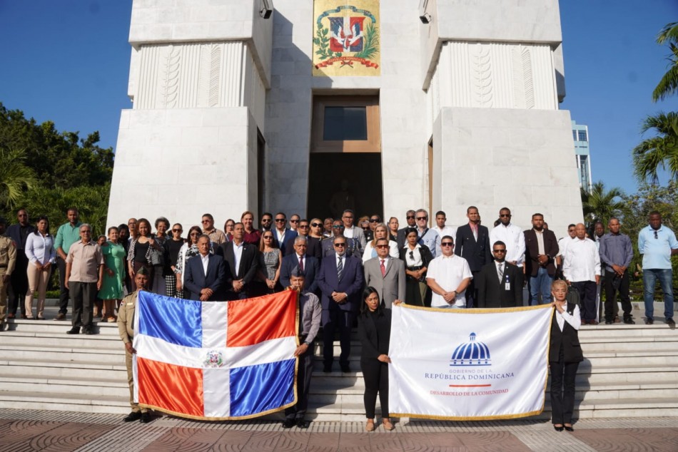 Modesto Guzmán anuncia relanzamiento de Desarrollo de la Comunidad