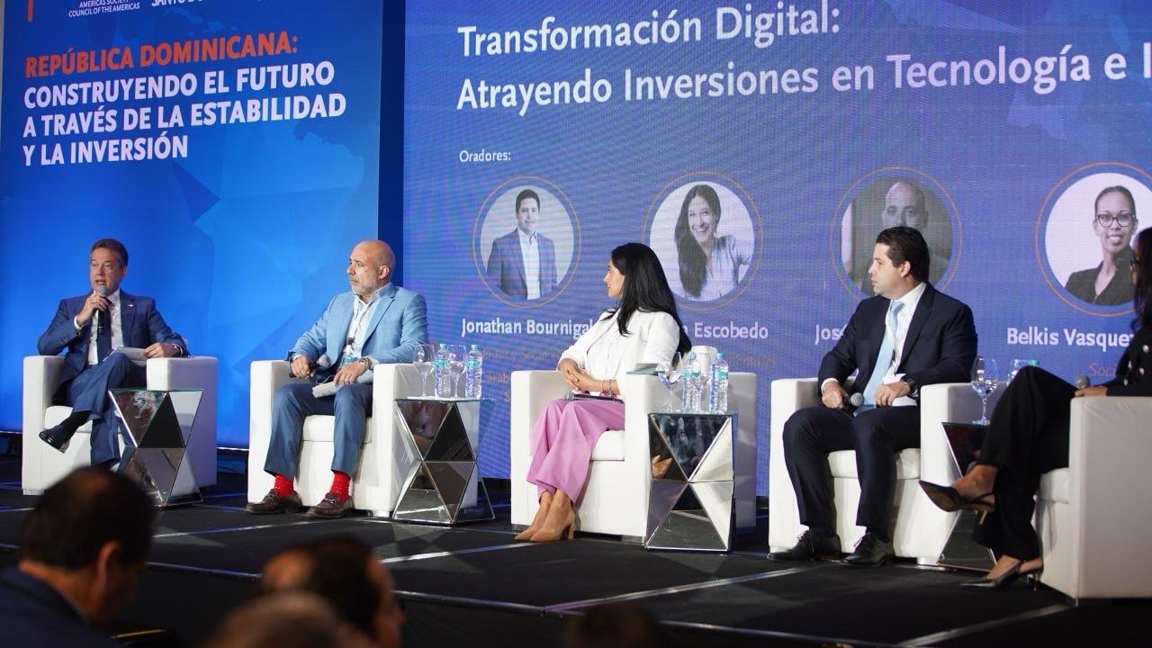 Ministro Ito Bison&oacute; afirma Rep&uacute;blica Dominicana est&aacute; en la mira de los inversionistas globales