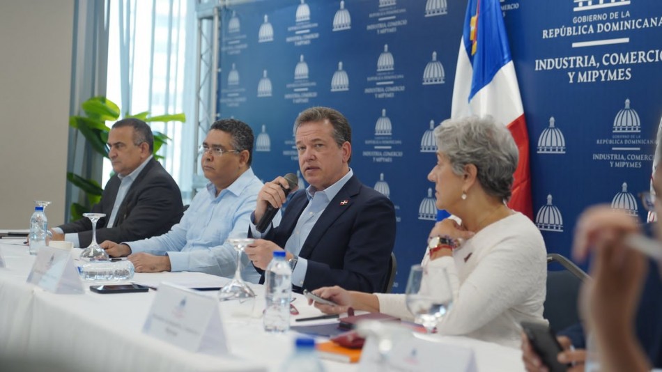 Ministerio de Industria, Comercio y Mipymes convoca a sector p&uacute;blico y privado ante anuncio arancelario de EE. UU.; activa mesas intersectoriales
