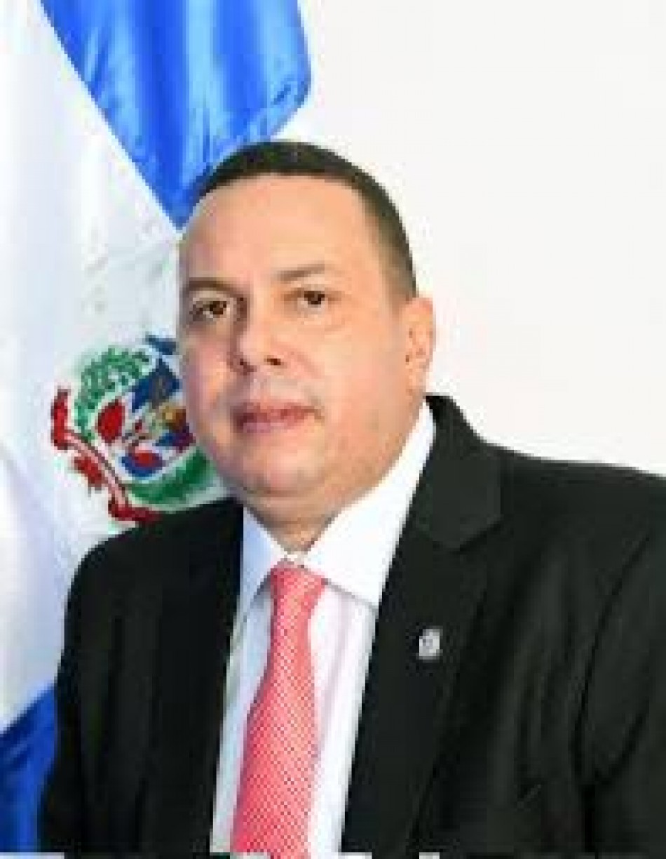 Manuel N&uacute;&ntilde;ez valora como firme compromiso con la democracia reuni&oacute;n de Abinader con ex presidentes 