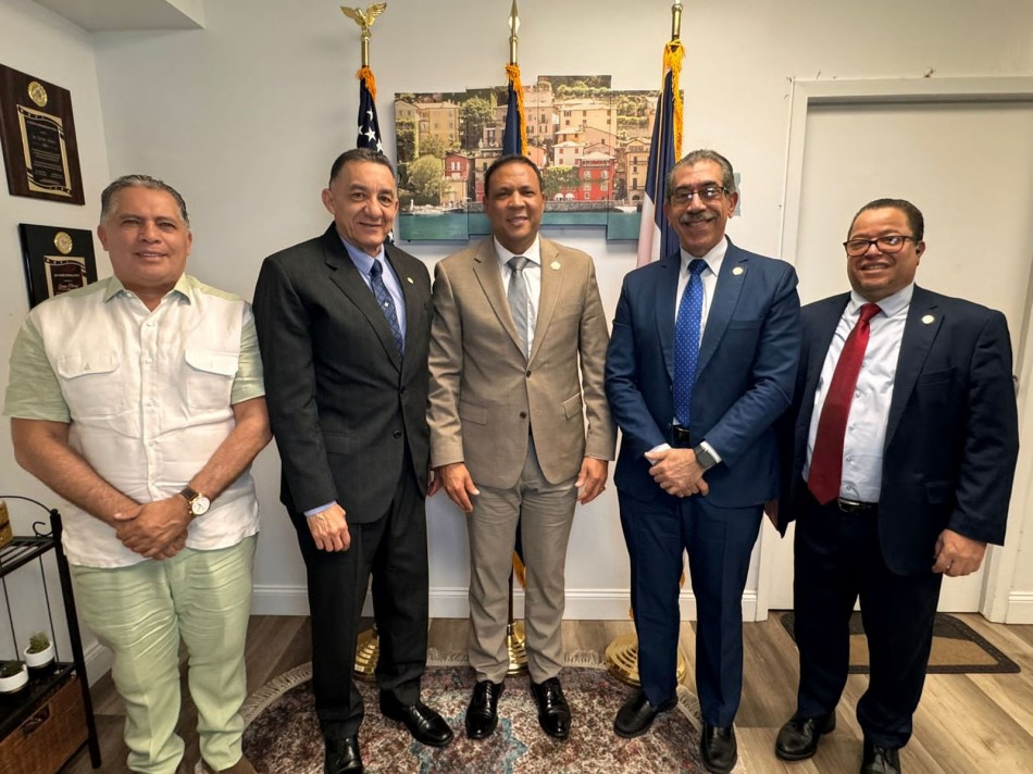 Jorge Asjana David visita al Asamble&iacute;sta neoyorquino George &Aacute;lvarez