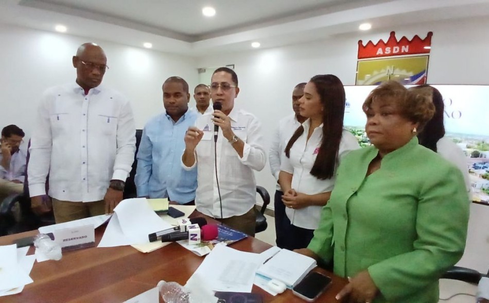 Gobierno trabaja para entregar 158 nuevas aulas en Santo Domingo Norte