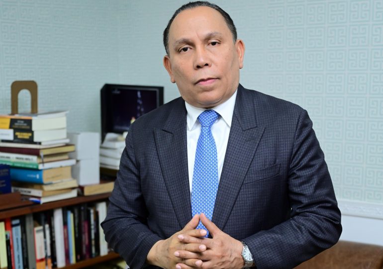 Radham&eacute;s Jim&eacute;nez afirma que el Gobierno del PRM est&aacute; &ldquo;de manos arriba&rdquo; frente a la delincuencia