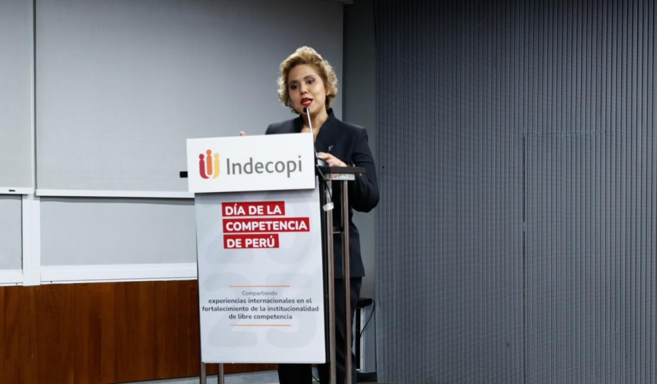 La presidenta de la Comisi&oacute;n Nacional de Defensa de la Competencia (ProCompetencia), Mar&iacute;a Elena V&aacute;squez Taveras, expuso en Per&uacute; el alcance de la nueva Pol&iacute;tica Nacional de Competencia