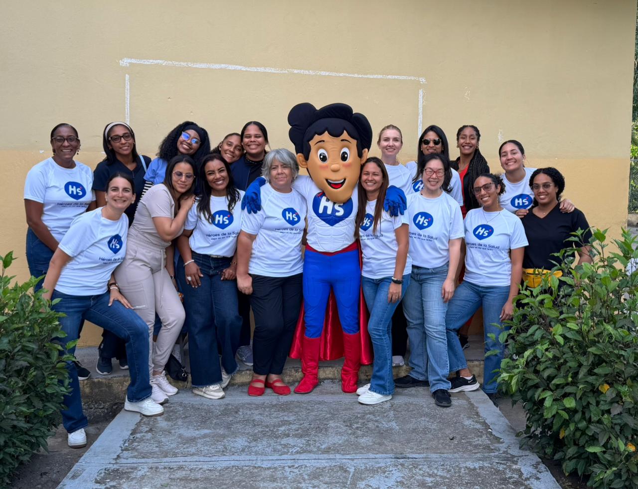 Fundaci&oacute;n H&eacute;roes de la Salud impacta decenas de familias con gran operativo dental en Rancho Arriba