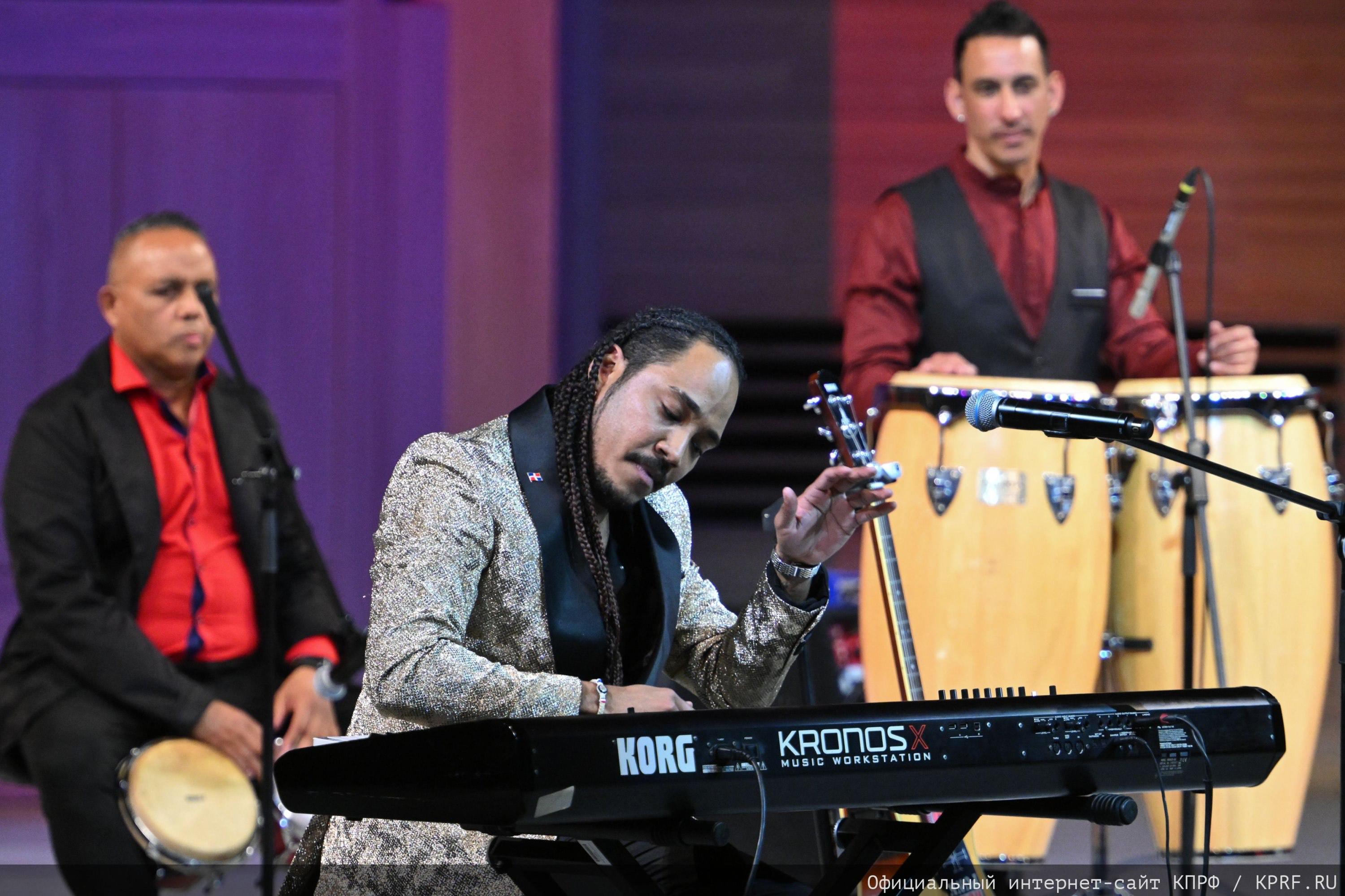Yanco Santana abre una nueva p&aacute;gina para la m&uacute;sica dominicana en Rusia con un concierto hist&oacute;rico en Mosc&uacute;