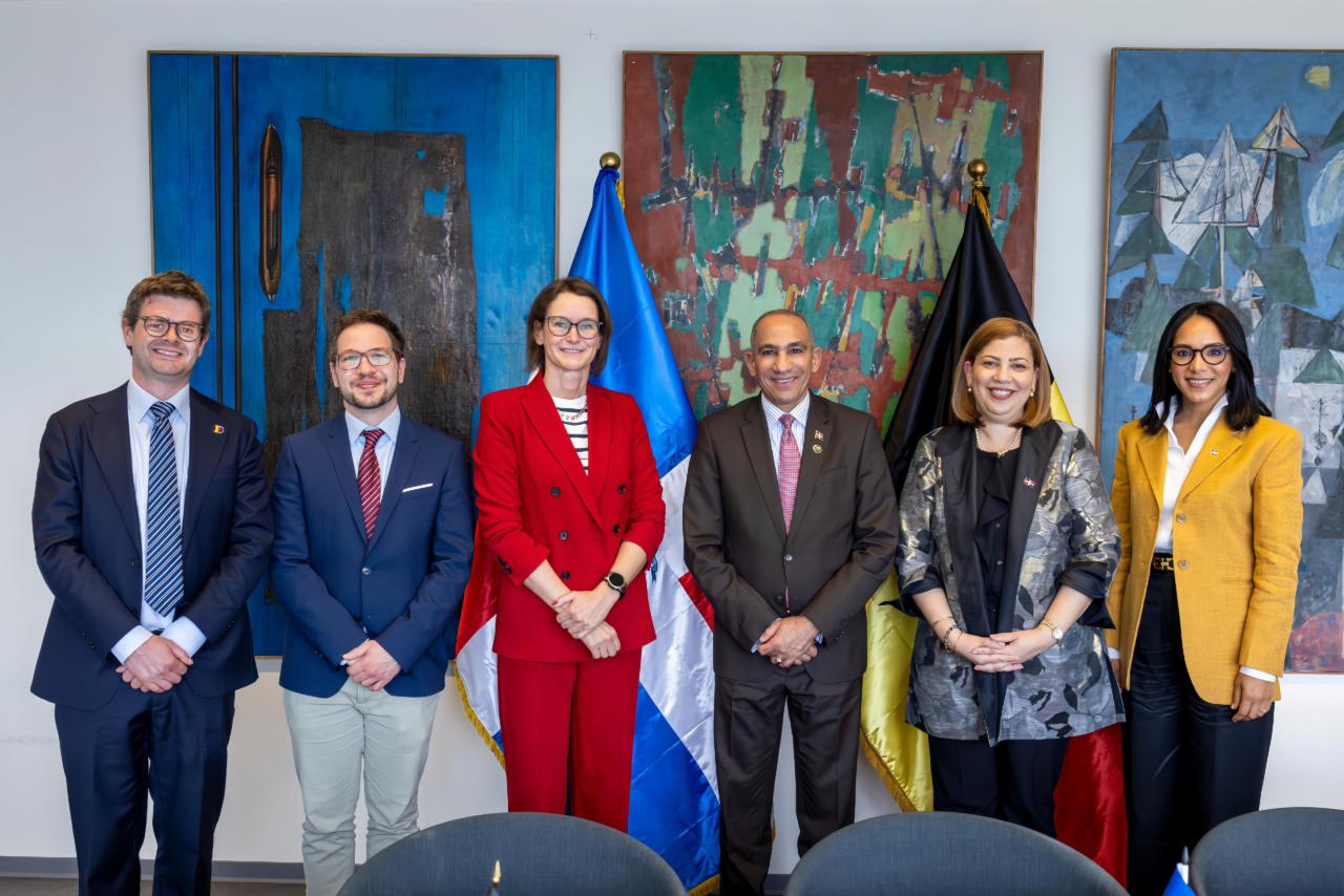 RD y B&eacute;lgica firman acuerdo de intercambio de informaci&oacute;n sobre narcotr&aacute;fico y seguridad mar&iacute;tima