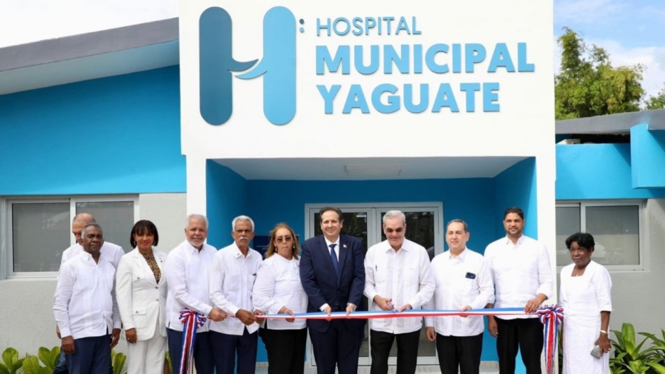 Luis Abinader entrega remozado hospital de Yaguate
