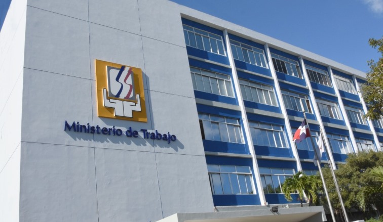 El lunes 2 de mayo es no laborable en la Rep&uacute;blica Dominicana