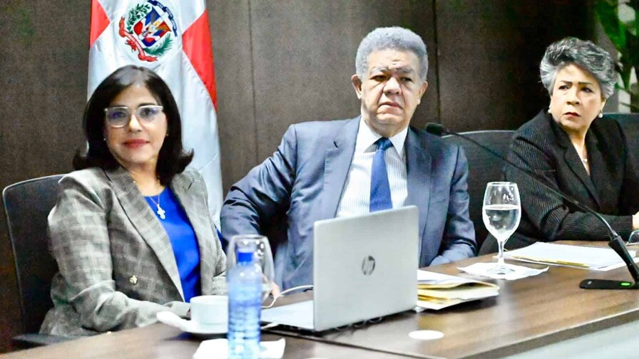 Leonel Fernández pide ampliar debate sobre reforma policial