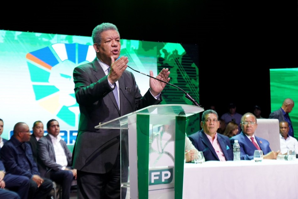 Leonel asegura que Abinader y su gobierno &ldquo;todo lo manipula&rdquo;