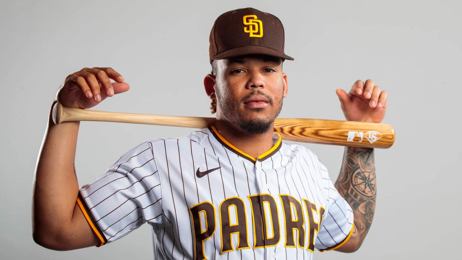 Estrellas Orientales reciben al catcher Luis Campusano