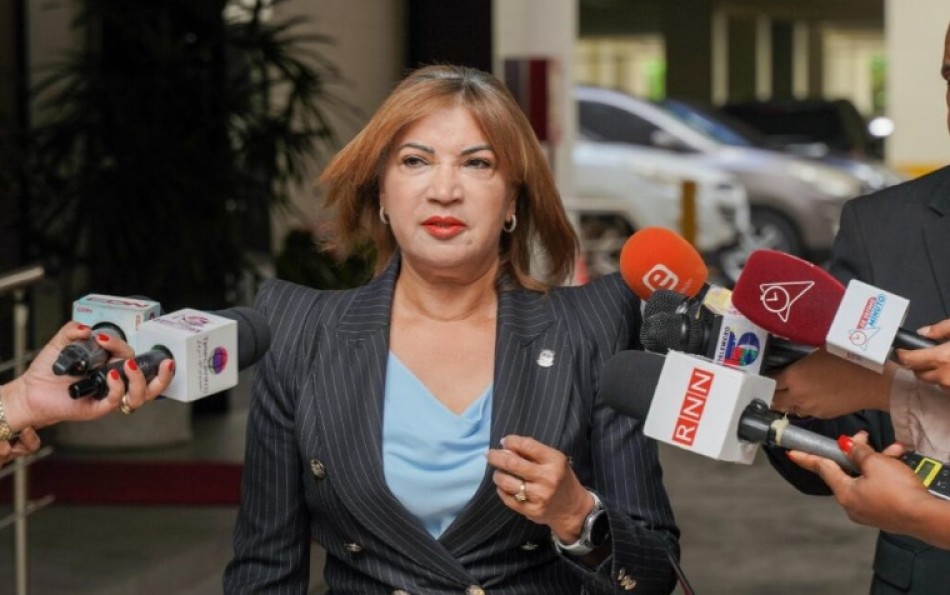 Diputada Mar&iacute;a Fern&aacute;ndez presenta renuncia &ldquo;irrevocable&rdquo;