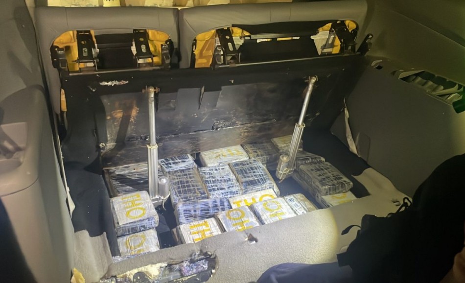 Agentes de la DNCD apresan a dos hombres con 82 paquetes de coca&iacute;na en Barahona