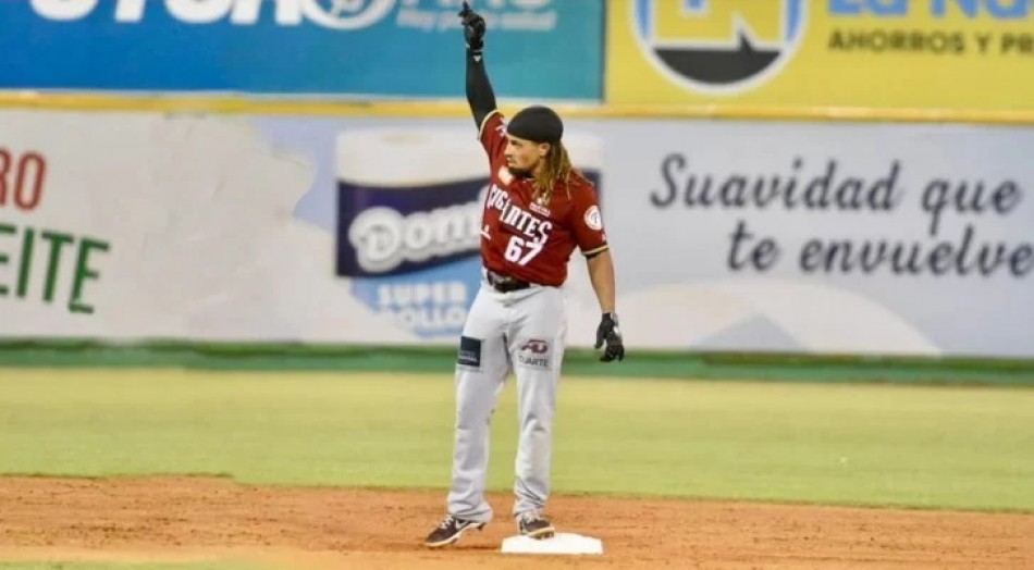Gigantes ganan sexto partido en l&iacute;nea; Toros ven peligrar su clasificaci&oacute;n