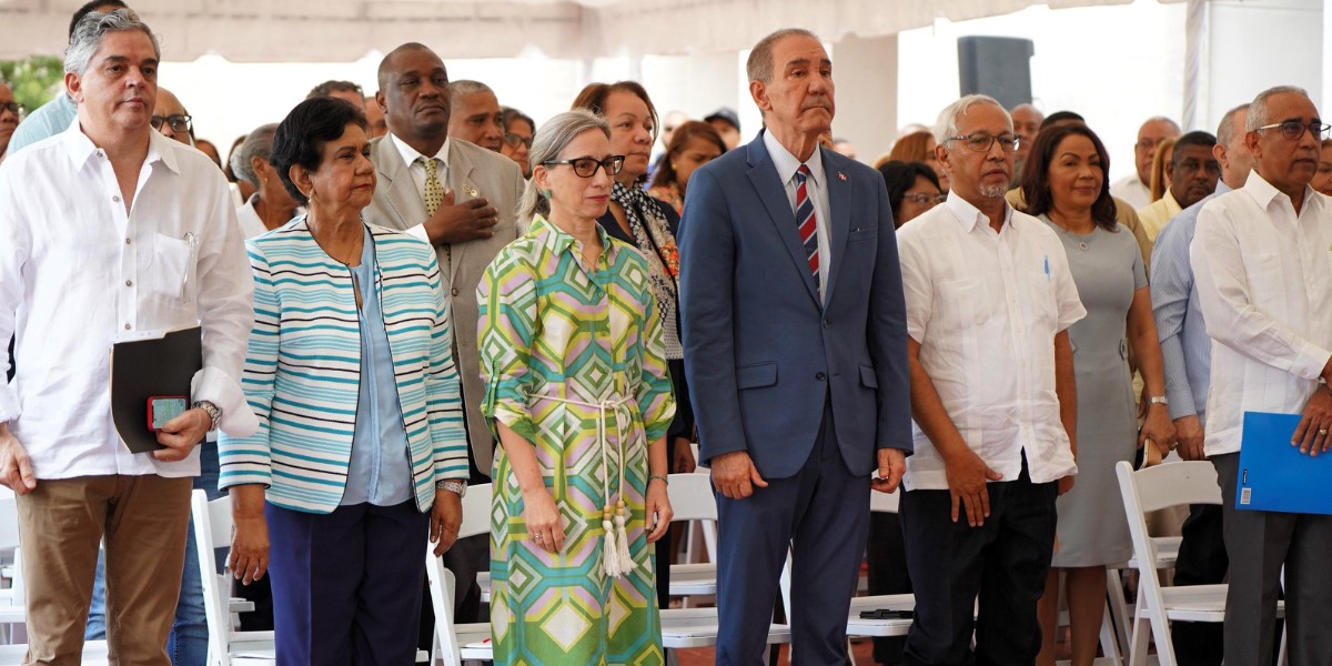 Ministerio de Educaci&oacute;n presenta el Servicio Permanente de Alfabetizaci&oacute;n