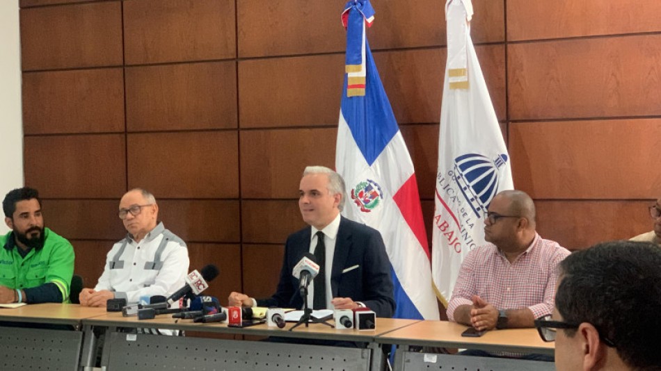 Ministerio de Trabajo emplaza a Falconbridge a pagar sueldo 13