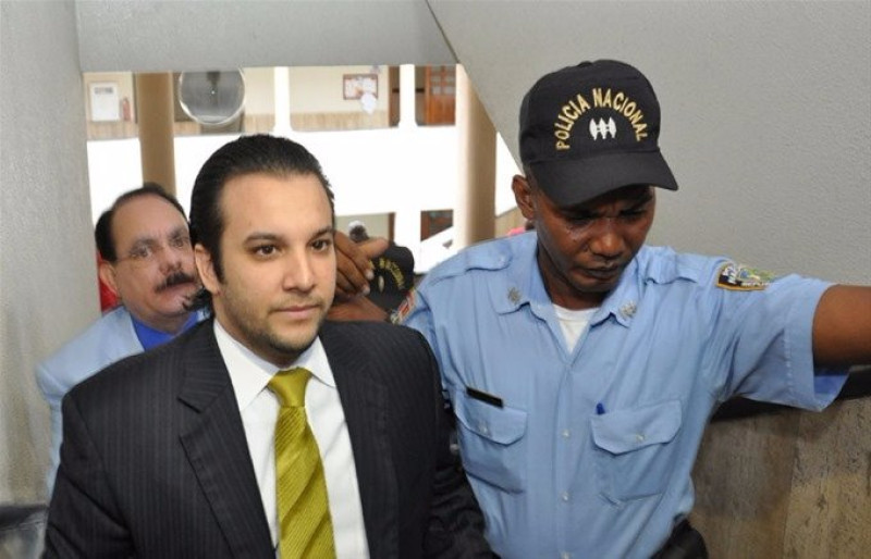 Jochy G&oacute;mez dice Intrant solo les pag&oacute; el 20 % del contrato y est&aacute; dispuesto a devolverlo