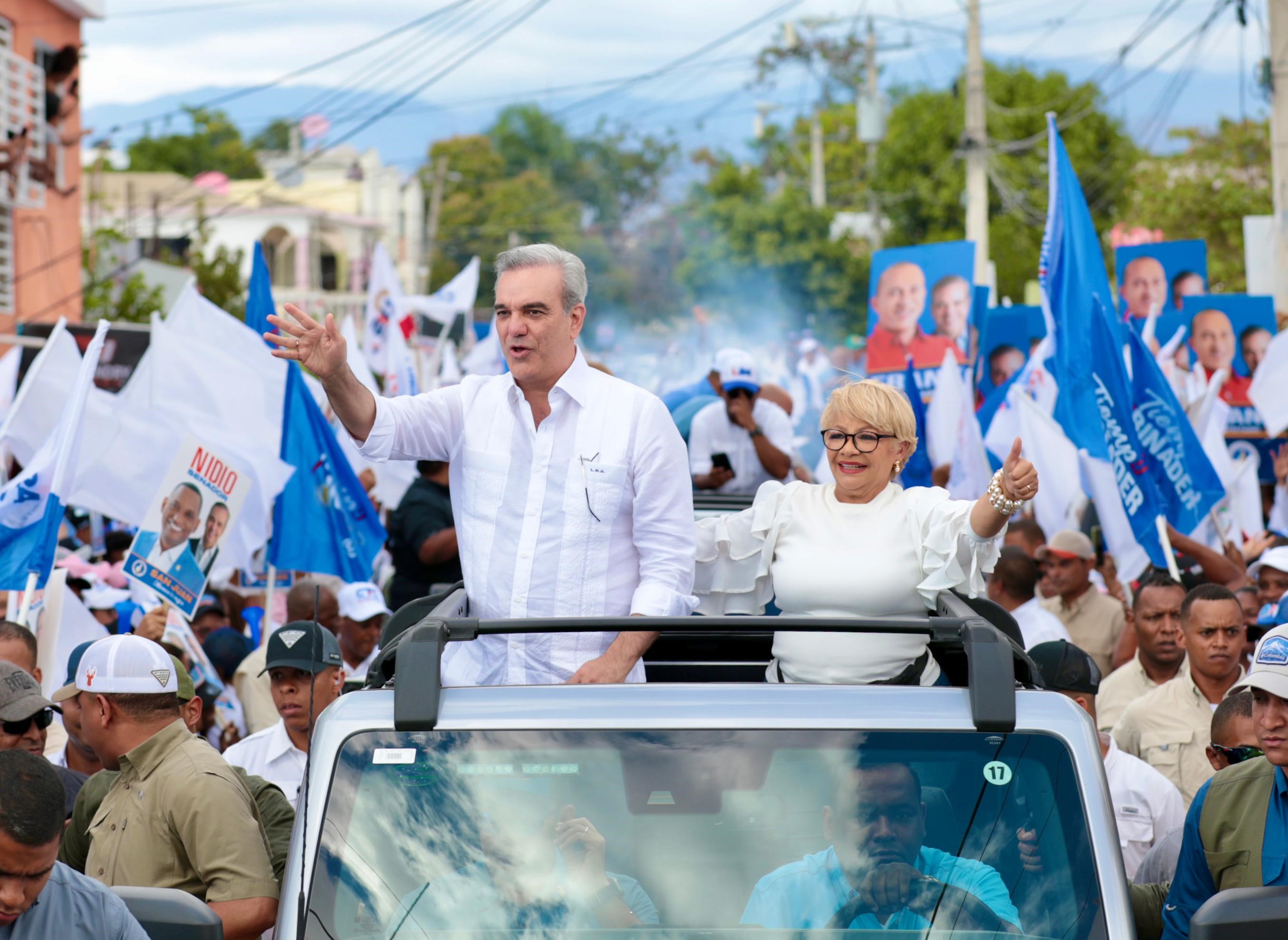 PRM realiza multitudinaria marcha-caravana en San Juan de la Maguana
