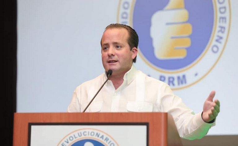 Paliza no define continuidad al frente del PRM; recibe apoyo senadores
