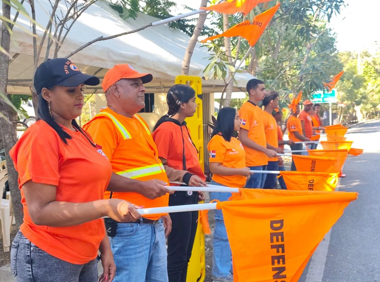 Defensa Civil refuerza la prevención con más de 8,000 voluntarios en carreteras por Año Nuevo
