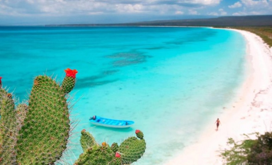 El Gobierno impulsará en Pedernales un desarrollo turístico sostenible