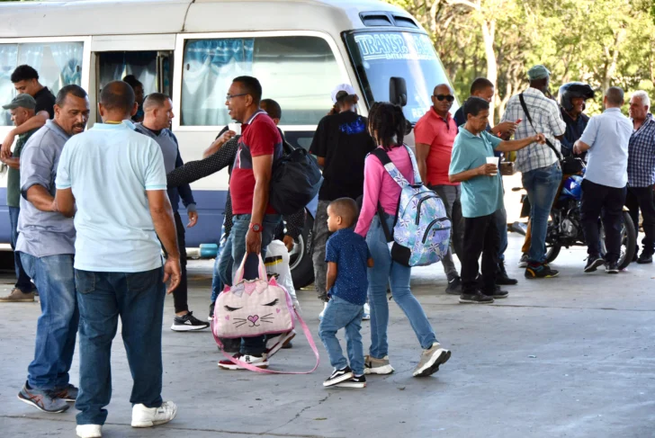 Gobierno dice más de 2.3 MM de personas viajaron al interior en asusto de Navidad