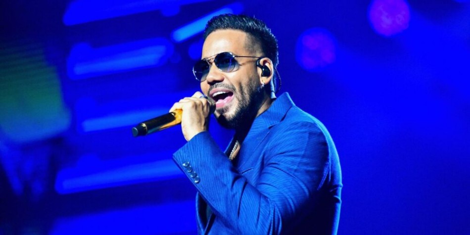 Espect&aacute;culos P&uacute;blicos analiza &laquo;desaf&iacute;o&raquo; de Romeo tras cantar &laquo;La Suegra&raquo; en 3er concierto de gira en RD