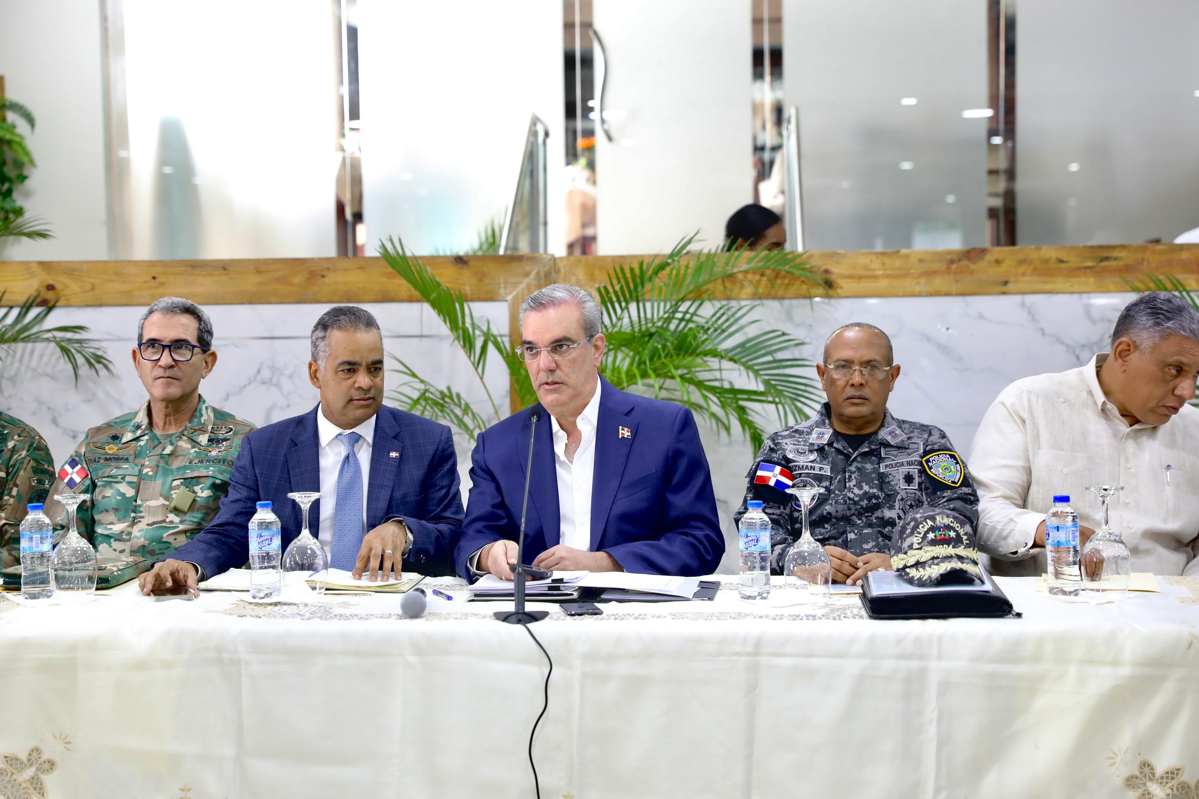 Presidente Abinader encabeza reuni&oacute;n de seguimiento al Plan de Seguridad Ciudadana