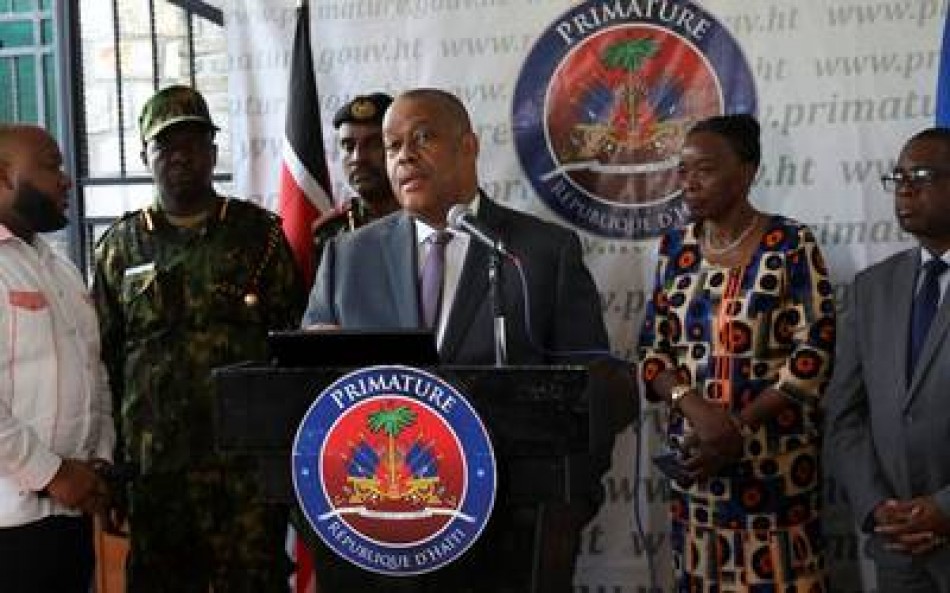 El primer ministro de Hait&iacute; promete recuperar el pa&iacute;s tras arribo de primeros polic&iacute;as kenianos