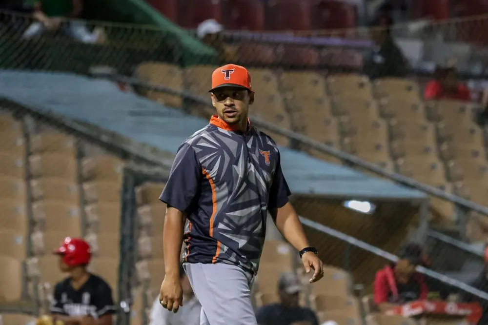 V&iacute;ctor Est&eacute;vez nombrado coach en Grandes Ligas con los Nacionales
