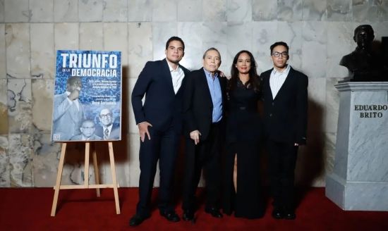Estrenan documental de Ren&eacute; Fortunato en el Teatro Nacional