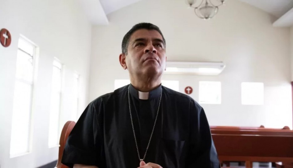Vaticano recibe al obispo Rolando &Aacute;lvarez y a 18 sacerdotes tras su liberaci&oacute;n en Nicaragua