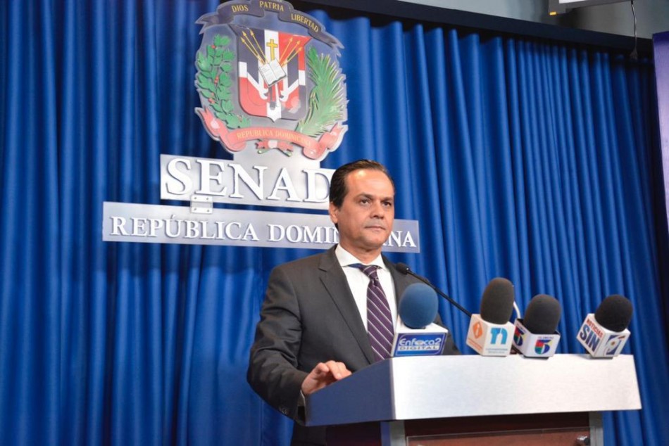 Iván Silva asume como vocero del PRD en el Senado