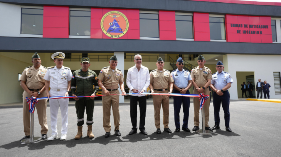 Presidente Luis Abinader inaugura moderna sede del CEMED