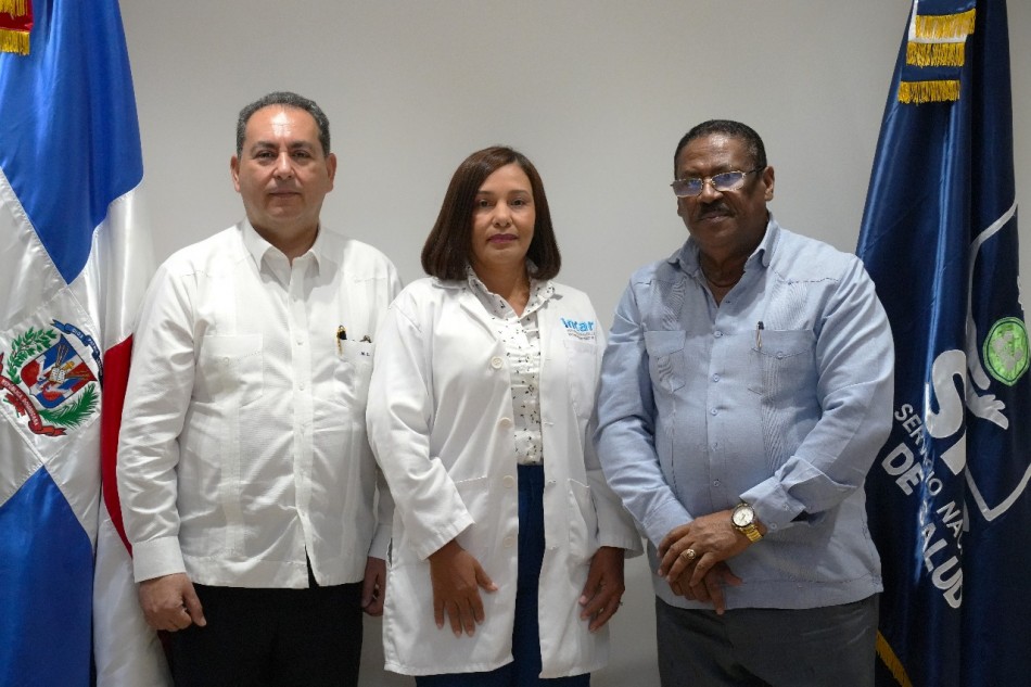 Titular Servicio Nacional de Salud juramenta nueva directora del INCART