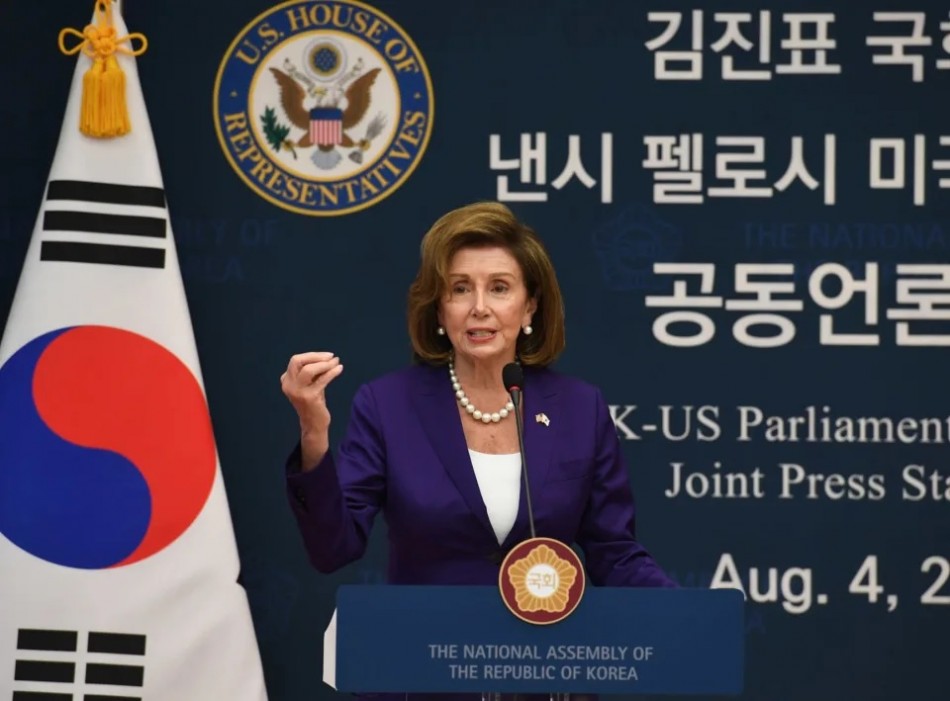 Pelosi reafirma compromiso EU con la desnuclearización de Corea