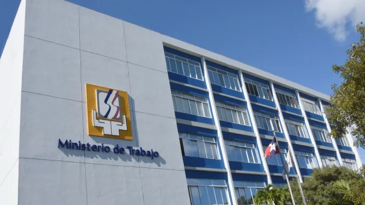 Ministerio de Trabajo pondera labor Gobierno en sector az&uacute;car